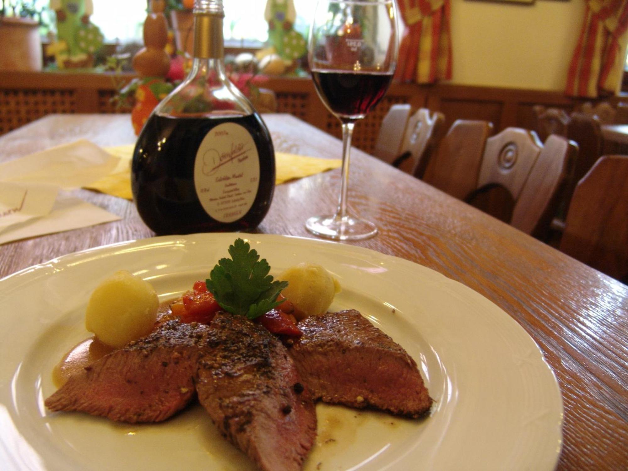 Gasthaus & Weingut Zum Stern Sulzfeld am Main Zewnętrze zdjęcie